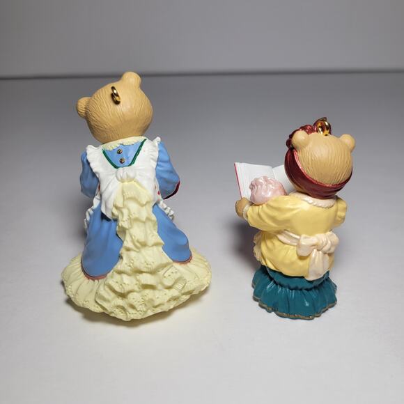 2 Hallmark "Mama Bearinger" Bear Christmas Ornaments Cookies & Story Time - 90s - Picture 2 of 5